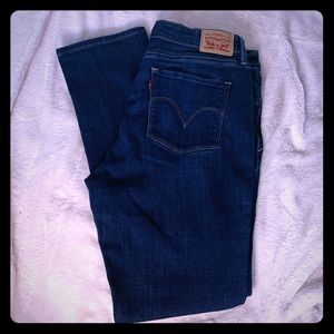 Mid Rise Skinny Levi’s Jeans.  Barely worn.